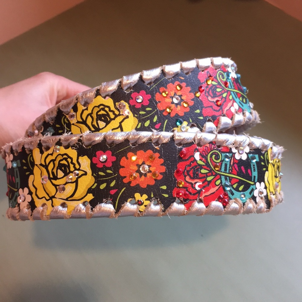 Rodeo Q leather and rhinestone belt